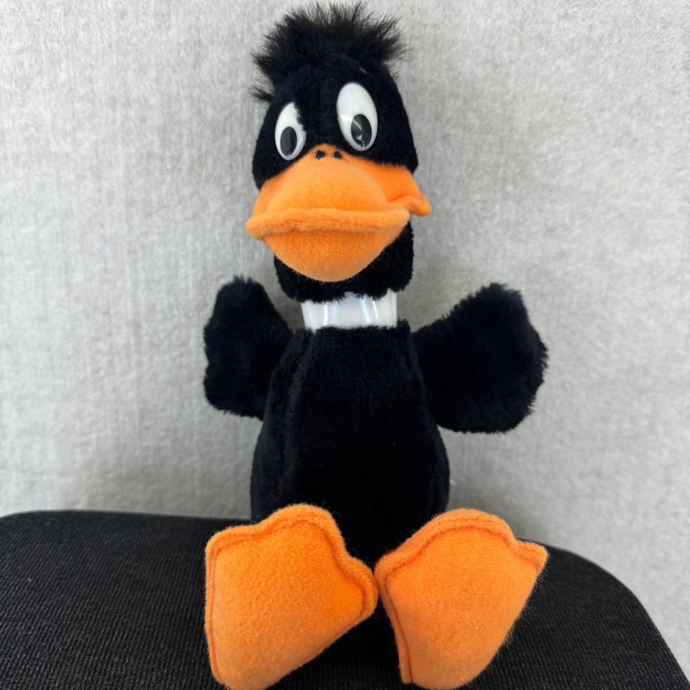 Vintage 1989 Daffy Duck Plush Mighty Star Warner Bros Looney Tunes 1518 Toy